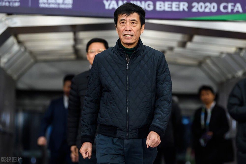电影《峰爆》聚焦于一场史无前例的地质灾害，地震、地陷、泥石流接踵而至，县城中居住的16万人危在旦夕，以洪翼舟（朱一龙 饰）、洪赟兵（黄志忠 饰）、丁雅珺（陈数 饰）、卢小靳（焦俊艳 饰）为代表的基建人们挺身而出，救人救灾
